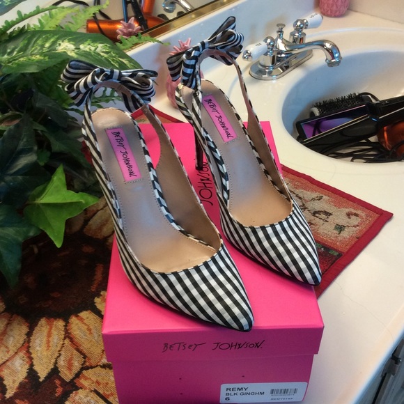 Betsey Johnson Shoes - Betsy Johnson pinstripe shoes